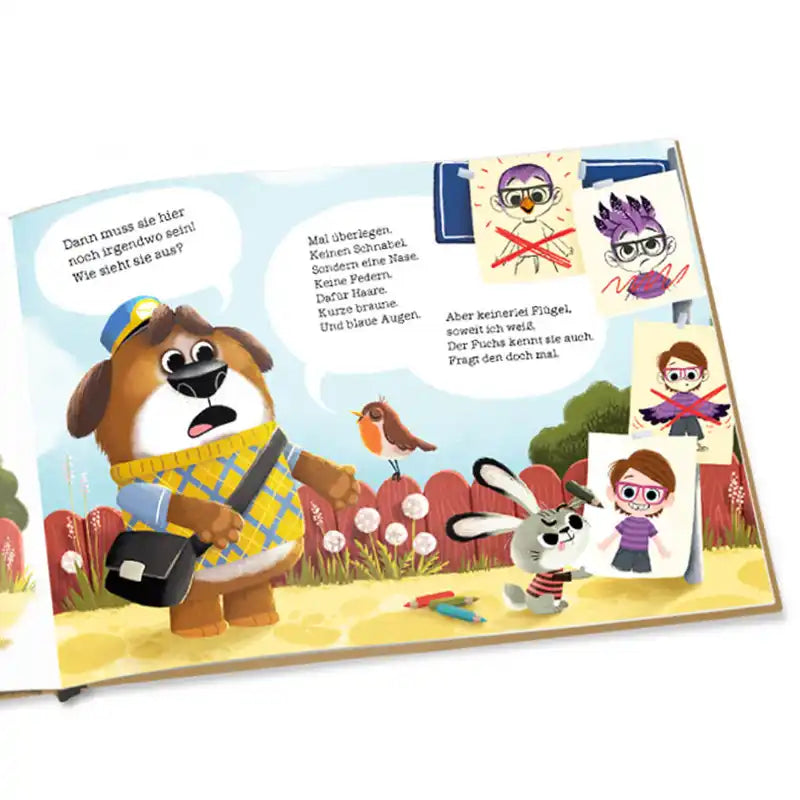 Eine illustrierte Seite aus "Ein Brief für dich" von Framily zeigt einen Hundepostboten, der auf der Suche nach dem Kind ist, den er einen wichtigen Brief zu übermitteln hat.