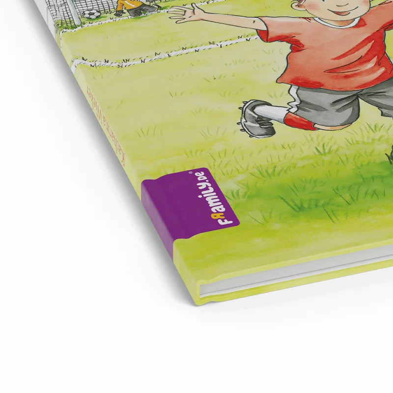 Foto von der Ausstattung des Fußballbuchs mit Cardcover